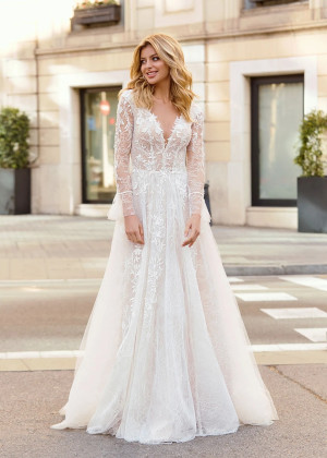 Ivory Lace Tulle V Back Fairy Wedding Dress